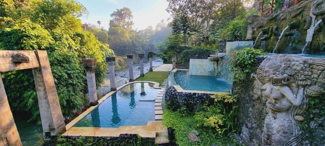 Villa with Garden View