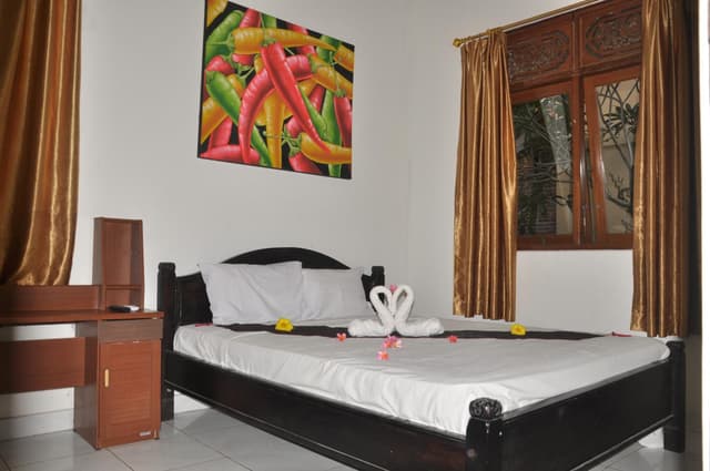 Economy Double Room with Shared Bathroom
