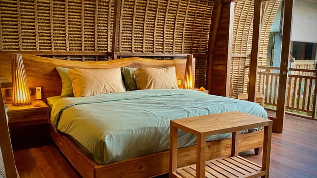 Deluxe Bungalow