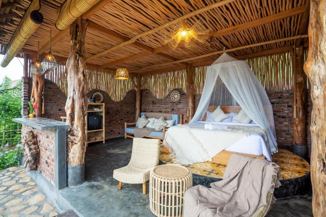 One-Bedroom Valley View with Private Pool