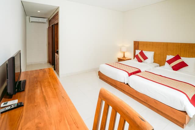 Flash Deal at Superior Room