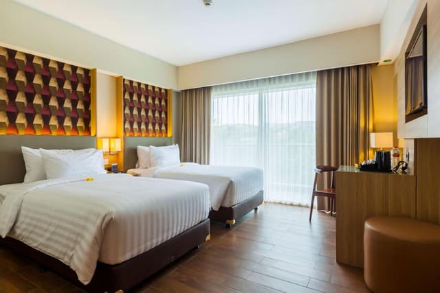 Superior Twin Room with Shower - Non-Smoking