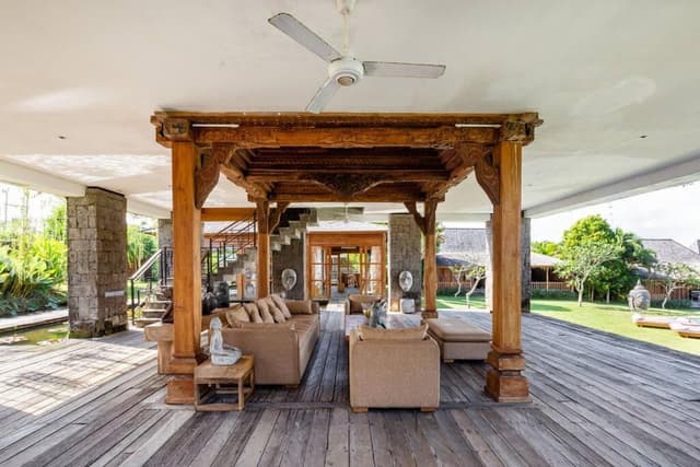 Six-Bedroom Residence with Private Pool