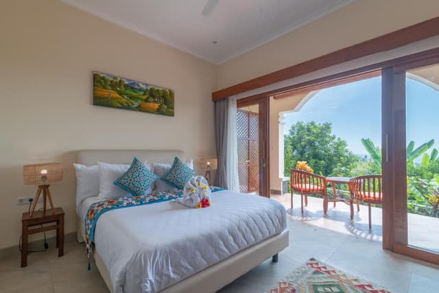 Deluxe Suite with Sea View