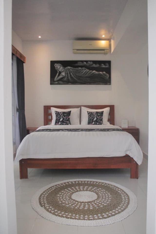 Deluxe Queen Suite