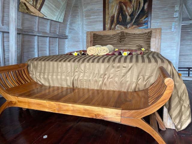 Honeymoon Wooden Suite  with Rice Field  View