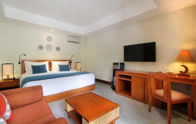 Deluxe Poolside with Coffee Capsule Machine and Free Unlimited Laundry Service