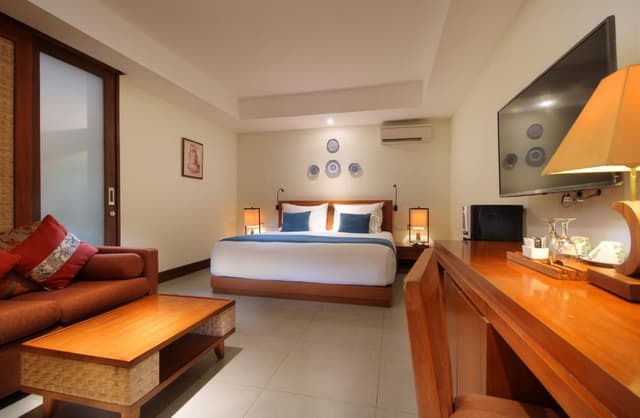 Deluxe Room with Coffee Capsule Machine and Free Unlimited Laundry Service