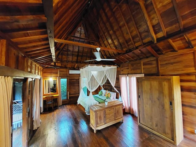 Deluxe Villa