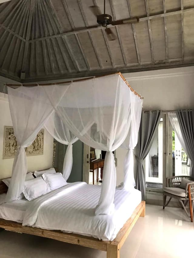 Deluxe Bungalow with Garden View