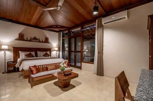 King Suite