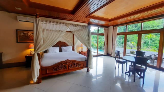 One Bedroom Pool Villa with One-Time Floating Breakfast