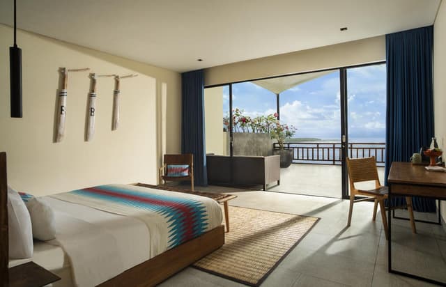 Ocean View Suite with Daily Afternoon Tea