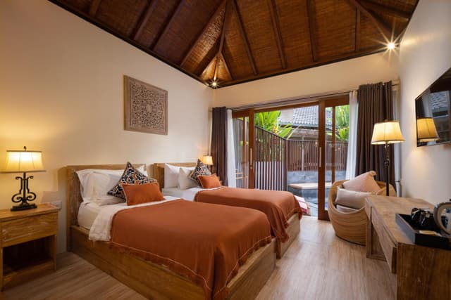 Deluxe Double or Twin Room with Pool View