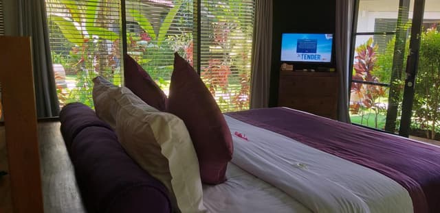 Suite with Garden View