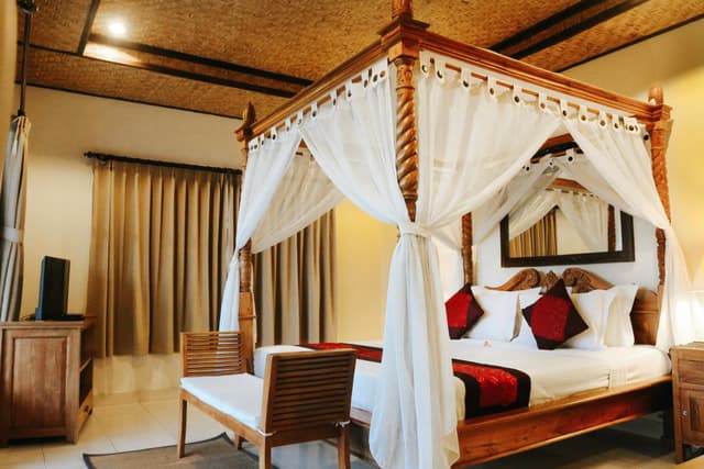 Deluxe Double or Twin Room with Balcony