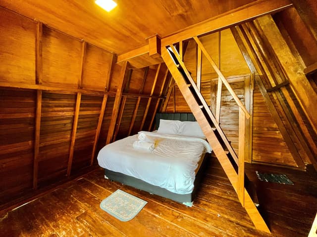Triple Room with Lake View