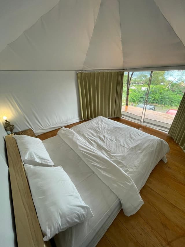 Happy Glamping