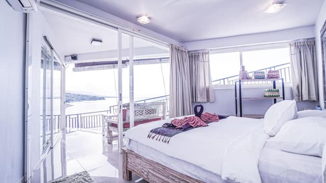Deluxe Double Room with Sea View