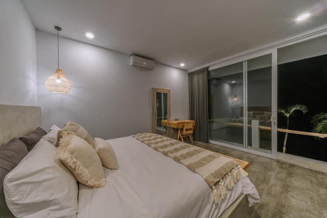 One-Bedroom Villa