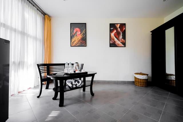 Deluxe Cottage Double or Twin with Garden View