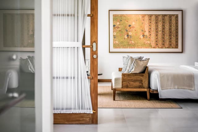 One Bedroom Retreat Urban