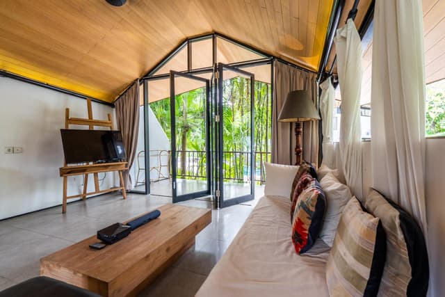 One-Bedroom Villa