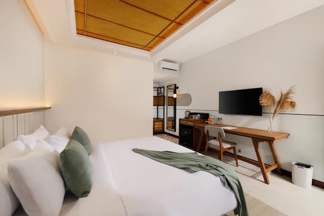 Mahata Double Bed - Second Floor