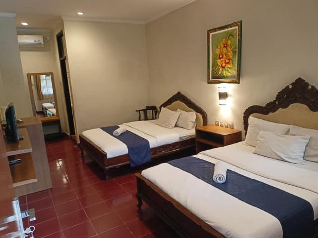 Deluxe Family Room