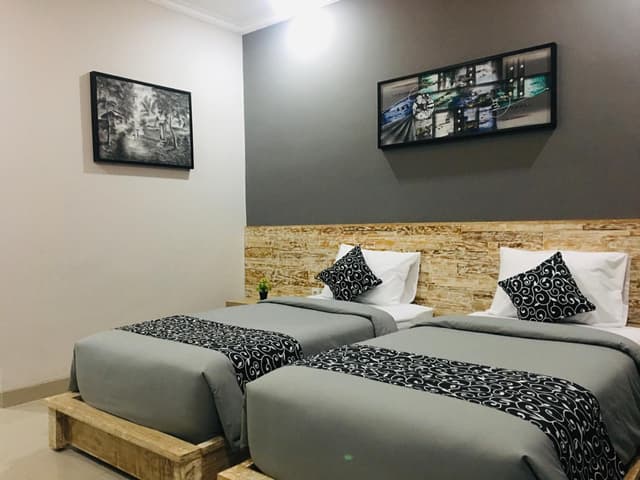Standard Twin Room