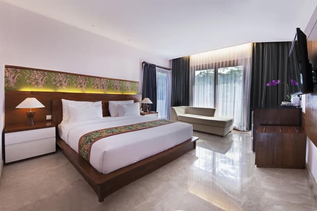Honeymoon Suite