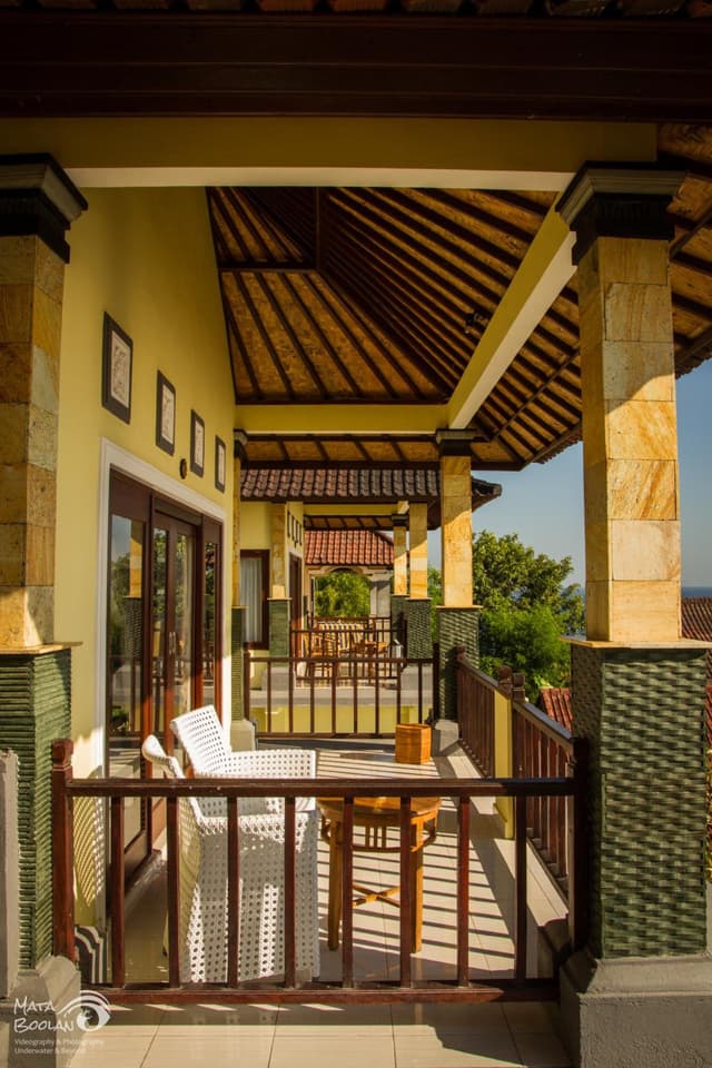 Bungalow with Sea View