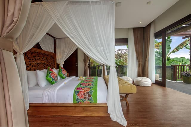 Suite with Balcony
