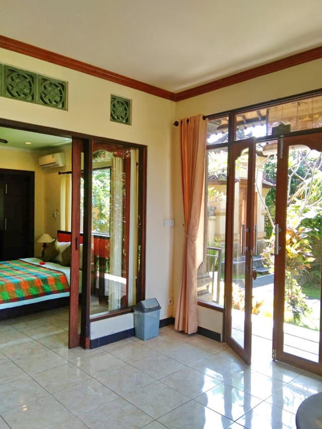 Deluxe King Suite