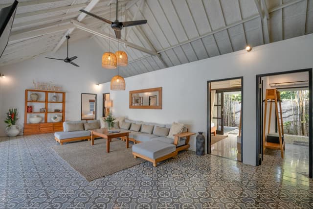 10 Bedrooms Villa with Private Chef & Airport Transfers