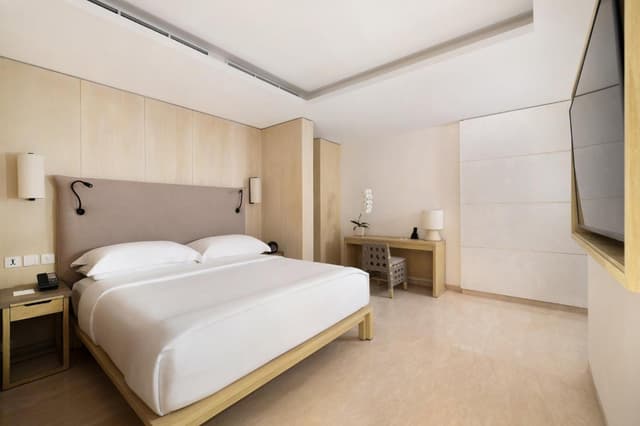 One Bedroom Lagoon Pool Residence