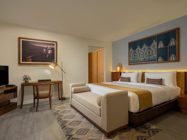 One-Bedroom Suite Fully Equipped Kitchenette and Free Access to Kids Club