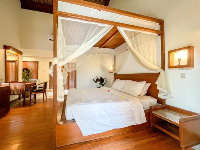 Suite with Private Pool