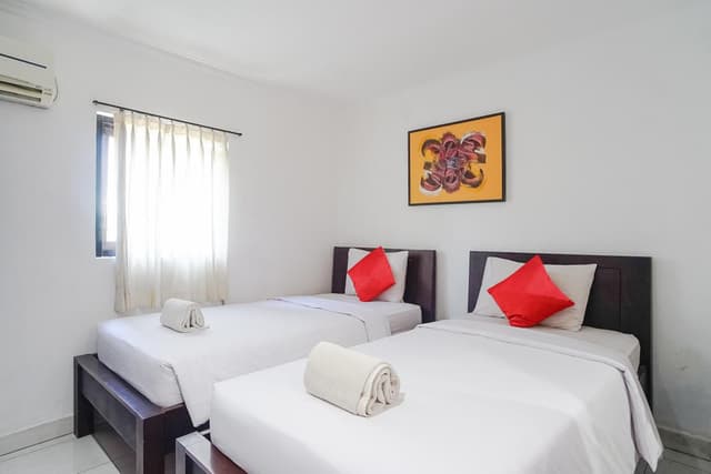 Standard Twin Room