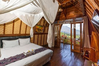 Double Room with Mountain View
