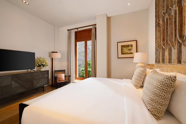 Ten-Bedroom Villa with Private Pool
