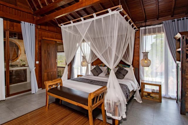 One Bedroom Deluxe with Plunge Pool