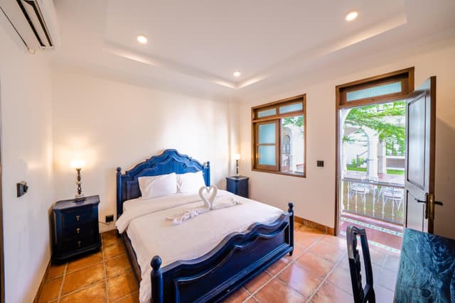 Deluxe Double Room with Garden View