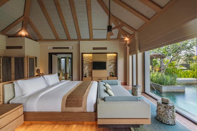 Cliff Private Pool Villa with Free Daily Resort Activity