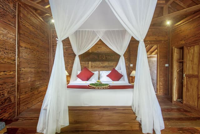 One-Bedroom Pool Villa with Garden View  and Free Daily Afternoon Tea