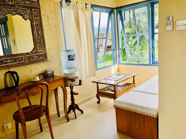 King Room with Mountain View
