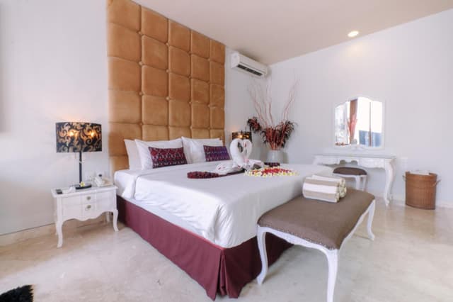 One-Bedroom Villa