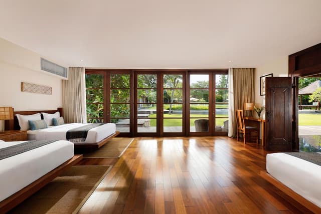 Seven-Bedroom Villa with Private Pool