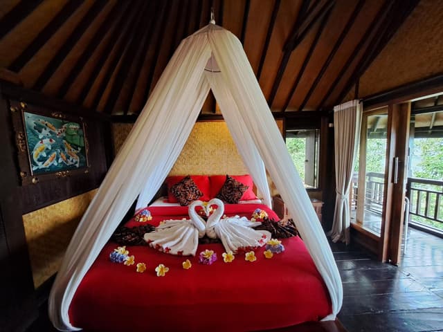 One-Bedroom Bungalow