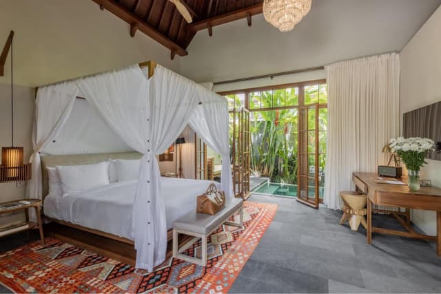 Pavilion Pool Suite